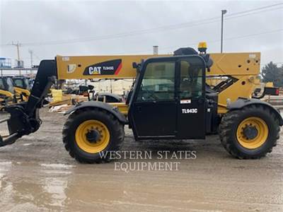 Caterpillar TL943C Telehandler
