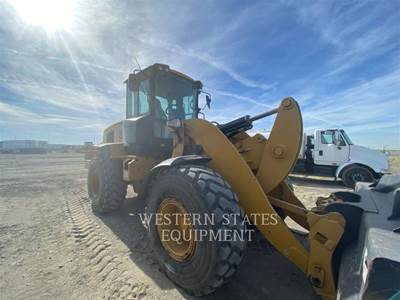 Caterpillar 938M Wheel Loader