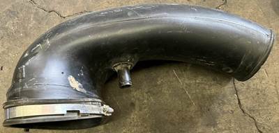 Freightliner Cascadia Air Cleaner / Air Filter Housing