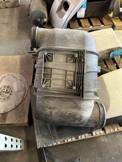 Kenworth T400 Air Cleaner / Air Filter Housing