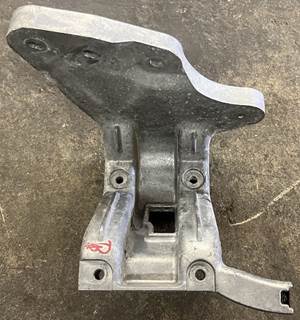 Kenworth T680 Air Cleaner / Air Filter Housing