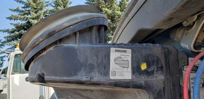 Peterbilt 579 Air Cleaner / Air Filter Housing