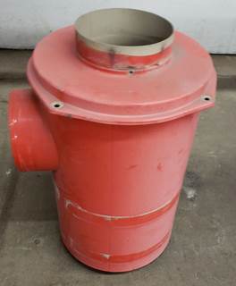 Peterbilt 378/357 air cleaner in red, 13" diameter. Air cleaner is in very good