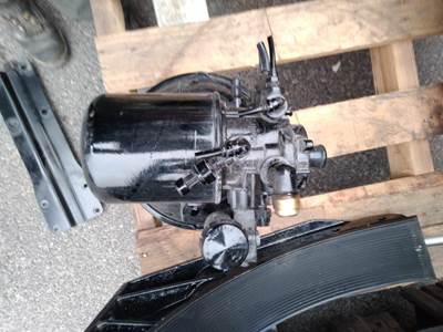 Peterbilt 567 Air Dryer