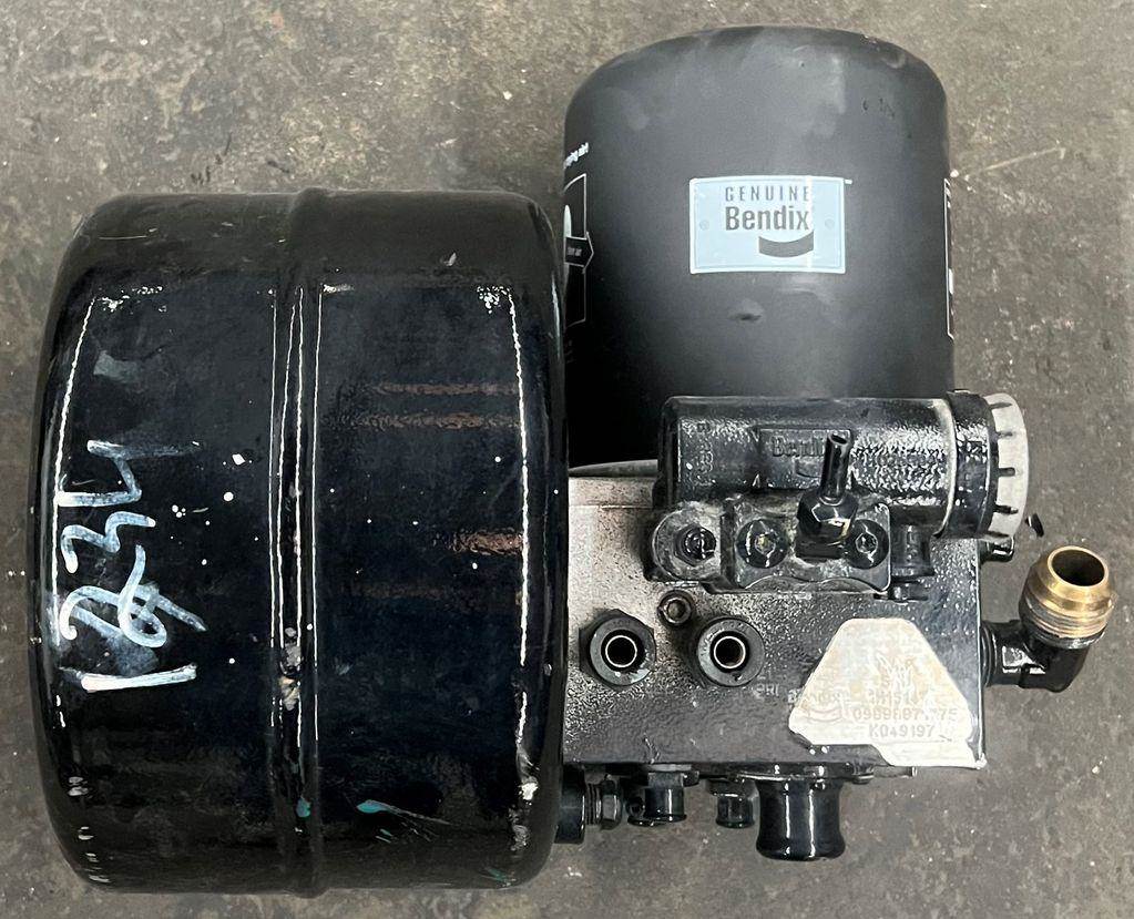 2016 Peterbilt 579 Air Dryer For Sale Spokane Valley, WA 5104