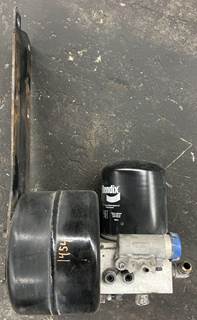 Peterbilt 579 Air Dryer