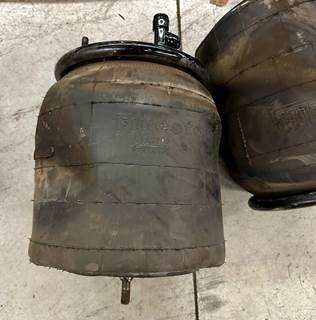 Peterbilt 579EV Air Spring