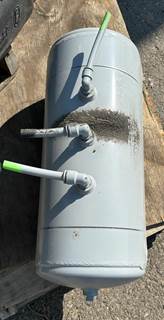 Peterbilt 386 Air Tank
