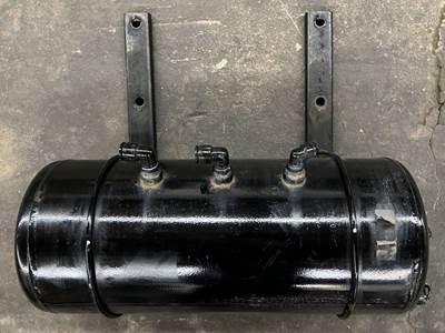Peterbilt 567 Air Tank
