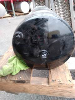 Peterbilt 567 Air Tank