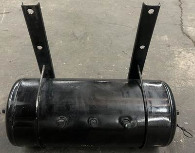 Peterbilt 579 Air Tank