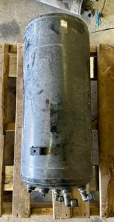 Peterbilt 579 Air Tank