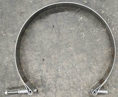 Air tank mounting strap pulled from a PACCAR truck. Strap appears to be in great