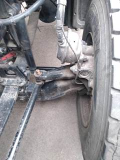 Peterbilt 579 Front Axle Assembly