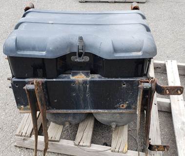 Freightliner Cascadia Battery Box