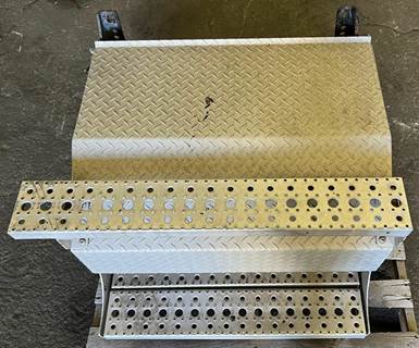 Freightliner Cascadia Battery Box