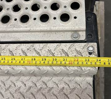 Kenworth T680 Battery Box