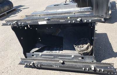 Peterbilt 579 Battery Box