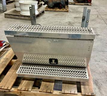 Peterbilt 587 Battery Box