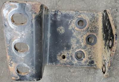 Freightliner Cascadia Bracket