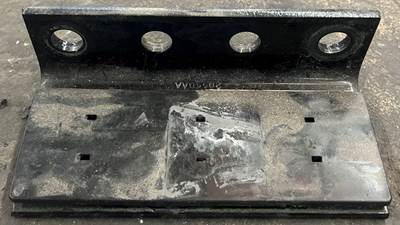 Kenworth Bracket for a Kenworth T400