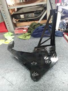 Kenworth T680 Bracket