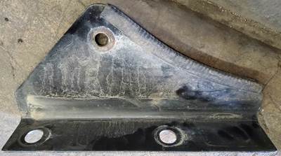 Kenworth T800 Right Bracket for a Kenworth T8 Series