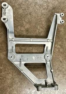 Peterbilt 579 Bracket