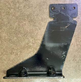 Paccar    
Battery Box Bracket 