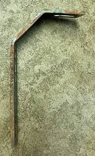 Freightliner  Cowl Bracket Right Side, Steel, 0.18 in
P/N: 18-27617-001