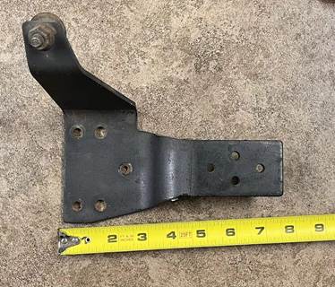 MACK MOUNT / BRACKET OEM
