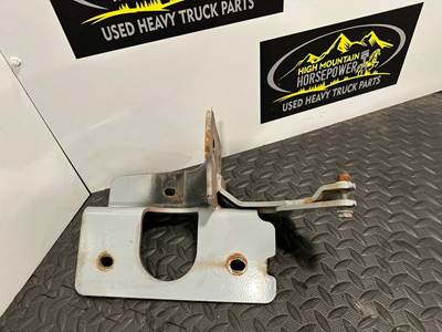 Peterbilt 587 Right Front Bumper Bracket