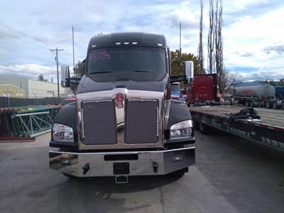 Kenworth T880 Front Bumper
