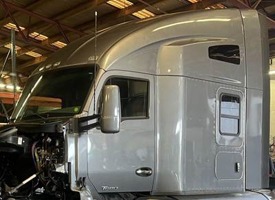 Kenworth T680 Cab Assembly