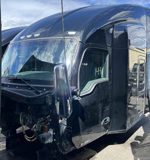 Kenworth T680 Cab Assembly