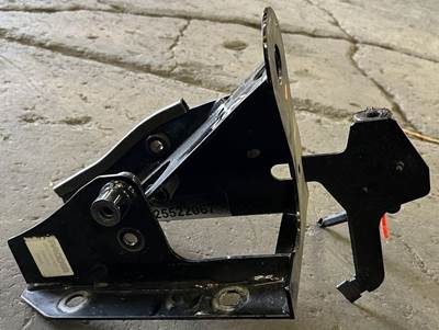 Kenworth T680 Left Cab Assembly