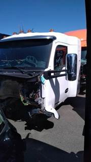 Kenworth T880 Cab Assembly