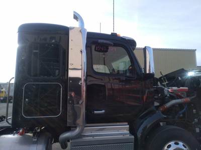 Peterbilt 567 Cab Assembly