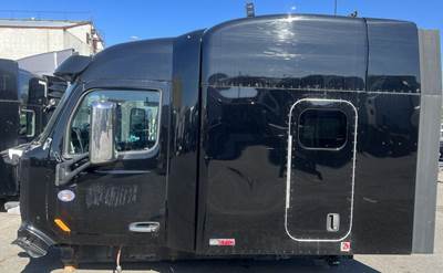 Peterbilt 579 Cab Assembly