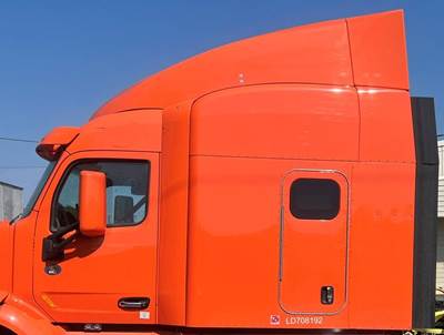 Peterbilt 579 Cab Assembly