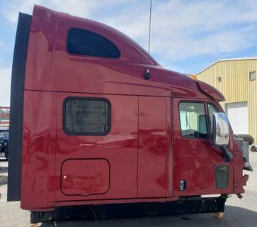 Peterbilt 587 Cab Assembly