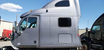 Peterbilt 587 Cab Assembly