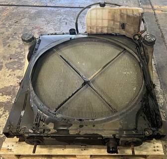 Kenworth T800 Cooling Assembly