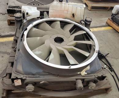 Peterbilt 384 Cooling Assembly