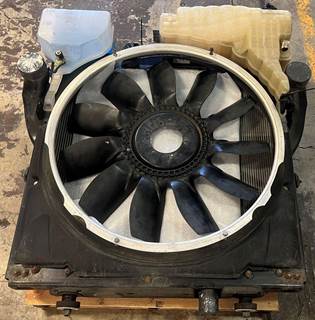 Peterbilt 579 Cooling Assembly