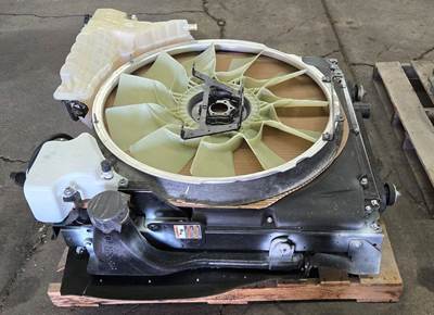 Peterbilt 579 Cooling Assembly