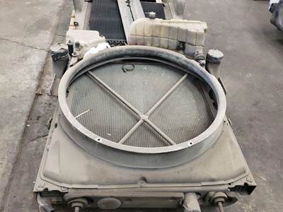 Cooling pack pulled from a 2010 Peterbilt 384 with a CAT C12/13 engine. Unit is