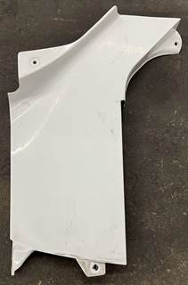 Freightliner Columbia Right Cowl