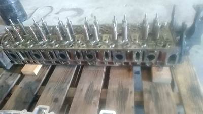 Detroit DD13 Cylinder Head for a Western Star 4700