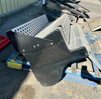 Kenworth W990 DPF Assembly